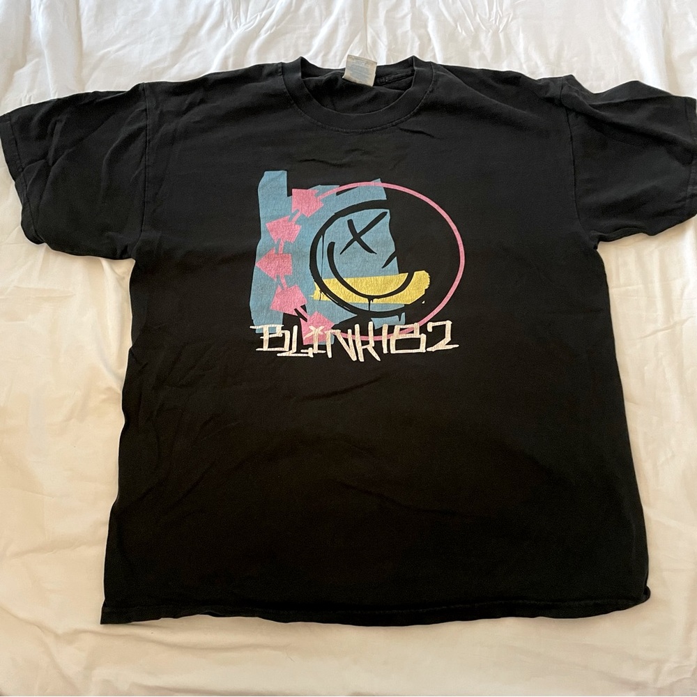 Blink 182 Band Merch TShirt